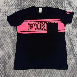 VS Pink Black & Pink Graphic Teeshirt!